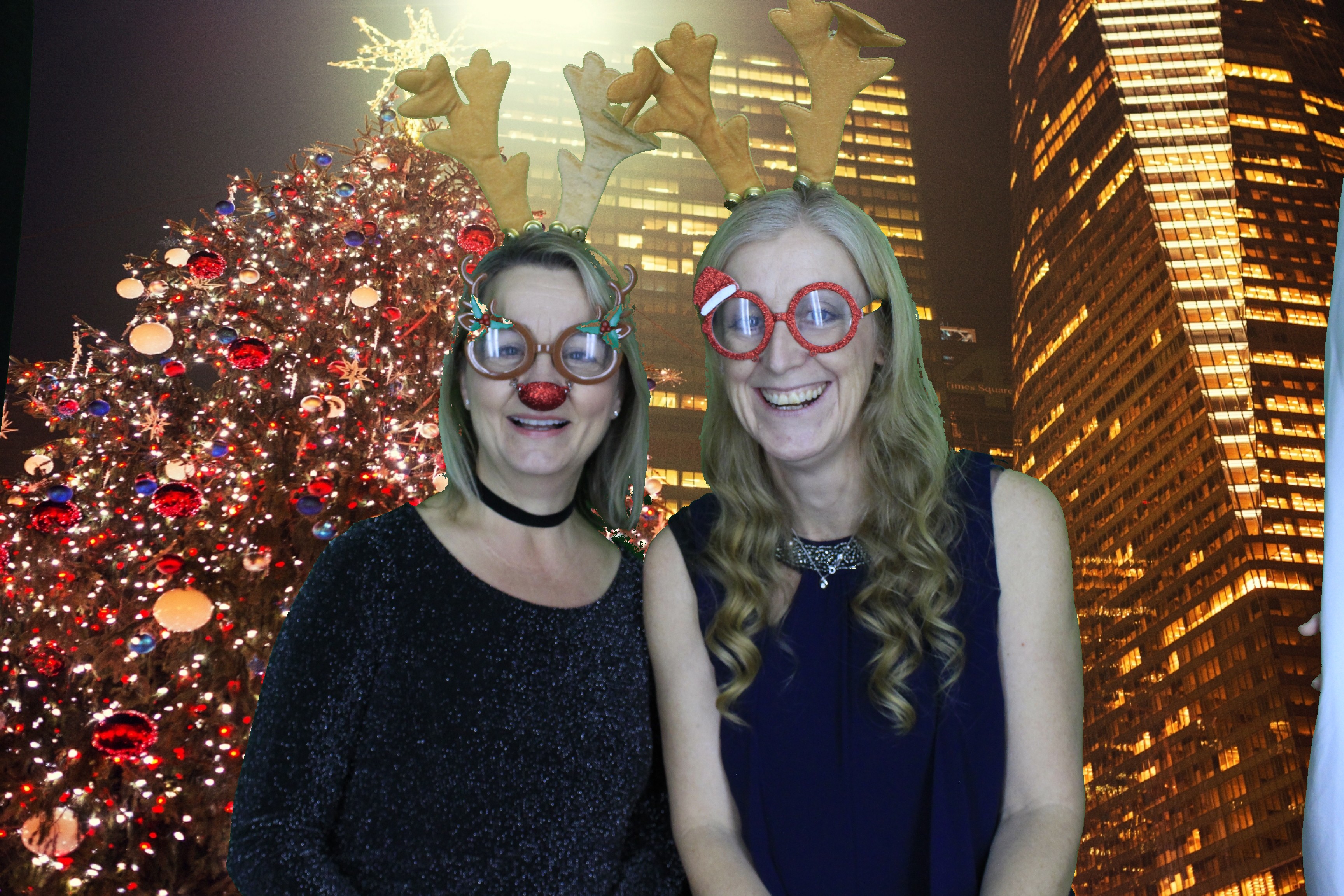 Silvermere Christmas Party  | View more photos from the event at gallery.myphotoboothexperience.co.uk/u/MyPhotoBoothExperienceLtd/Silvermere-Christmas-Party-0